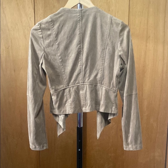 Chic Tan Draped Cardigan - Picture 2 of 9